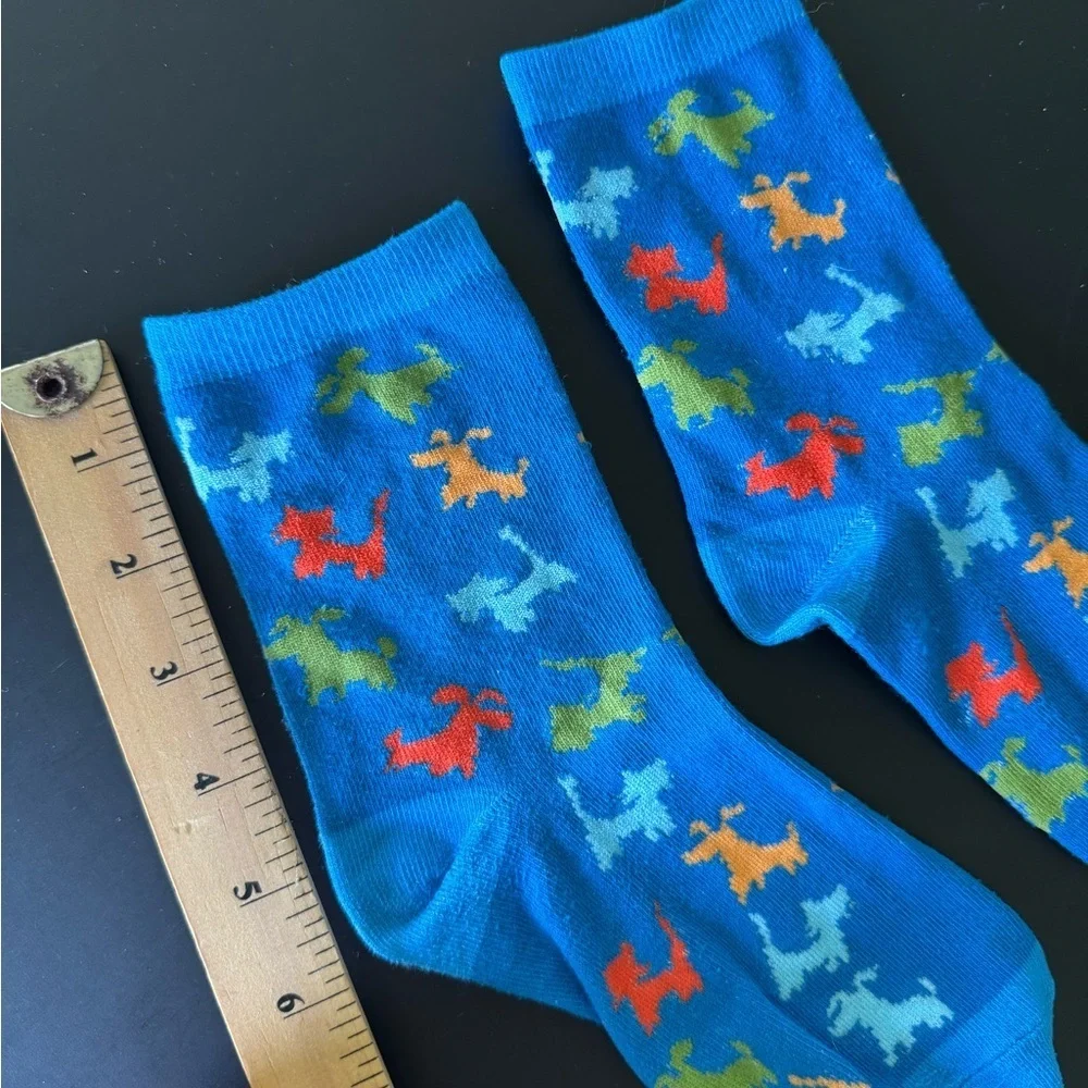 Retro Blue Dog Print Socks – Y2K Colorful Puppy Pattern